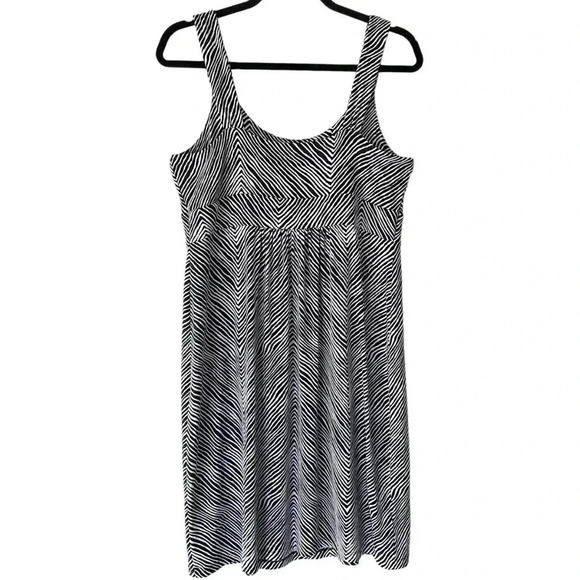 ANN TAYLOR NWOT SLEEVELESS ZEBRA PRINT DRESS | SIZE: LARGE - Picture 5 of 9